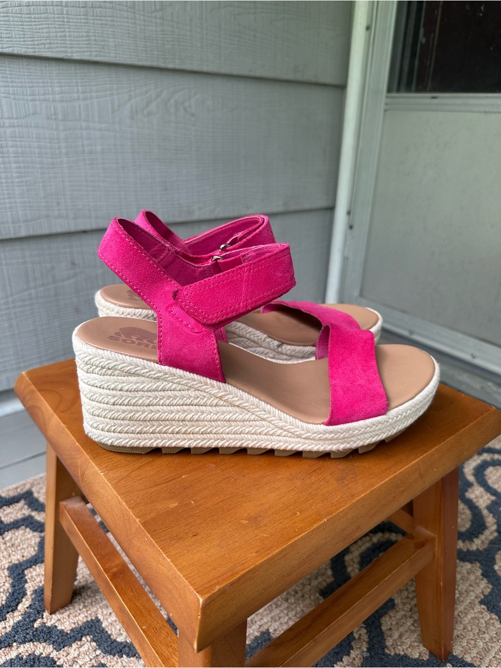 SOREL “ Cameron “ Wedge Sandals Fuchsia Fizz~9.5